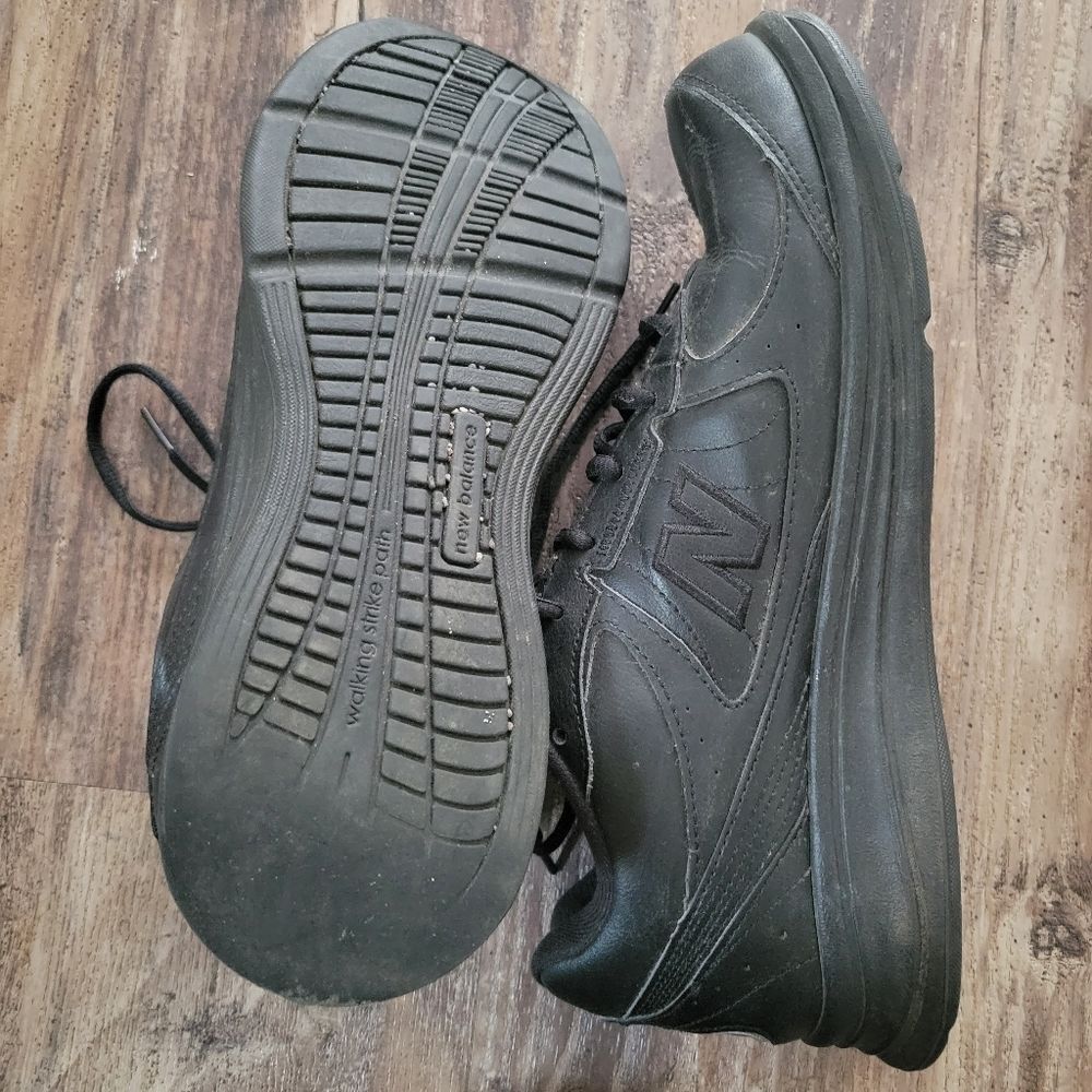 New Balance 577 Black Leather Walking Shoes